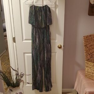 Chic Strapless Jumpsuit in Black and Green